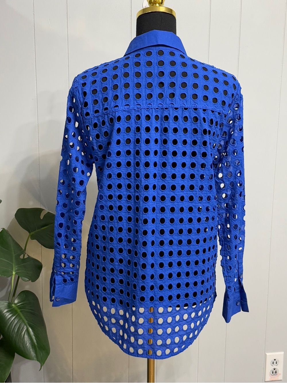 #17)  Simply Vera Vera Wang Royal Blue Eyelet Button-Down Shirt - Picture 2 of 6